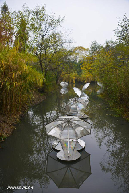 West Lake Int'l sculpture exhibition opens in Hangzhou