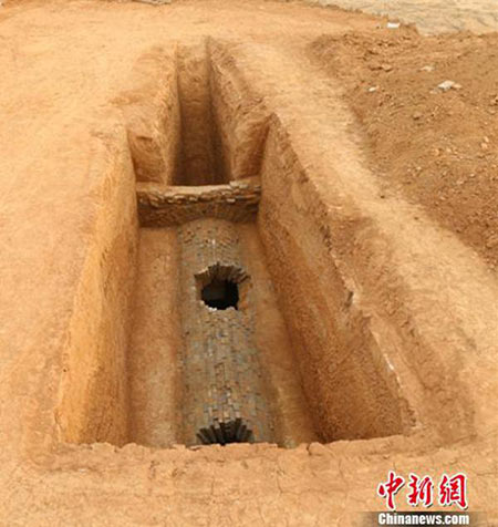 Ancient tombs discovered in Nanchang