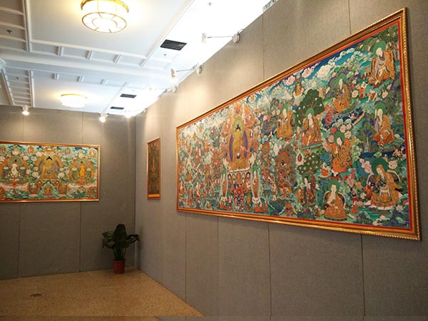 Thangka from Shangri-La on display in Beijing