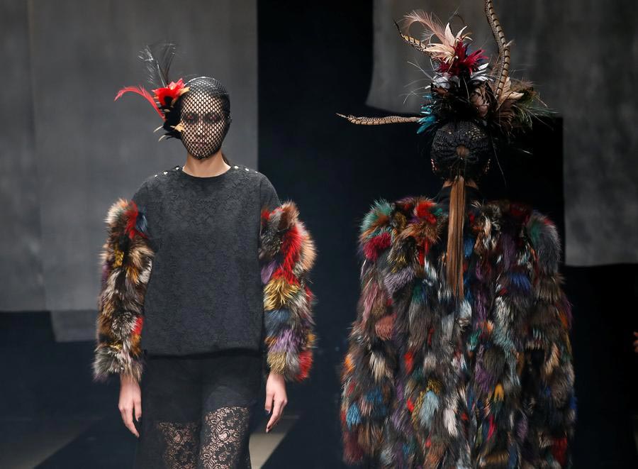 Tokyo Fashion Week: Viviano Sue and Misa Ii