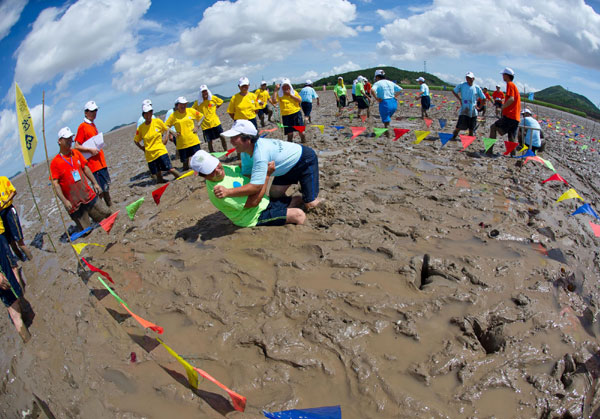 Mud Games held in East China