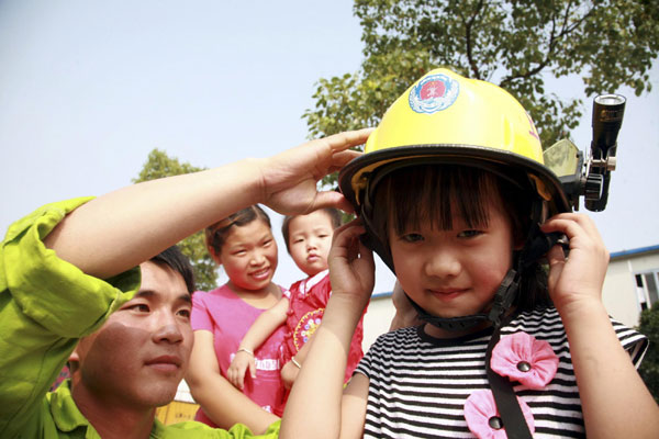 Picking up safety skills in summer vacation