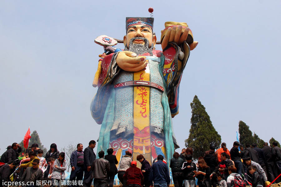 God of wealth statue inaugurated in E. China