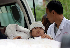 Prayers for victims in quake-stricken Ludian
