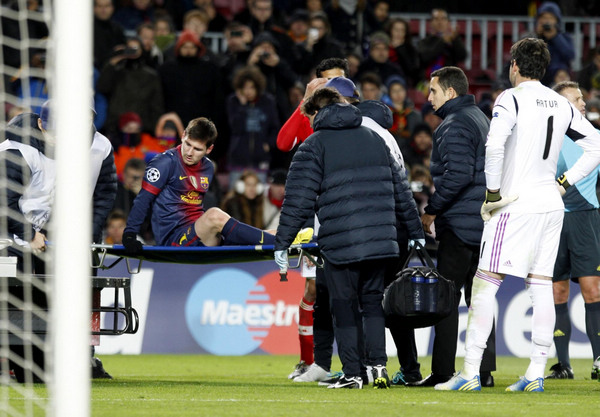 Barca confirm Messi only has bruised left knee