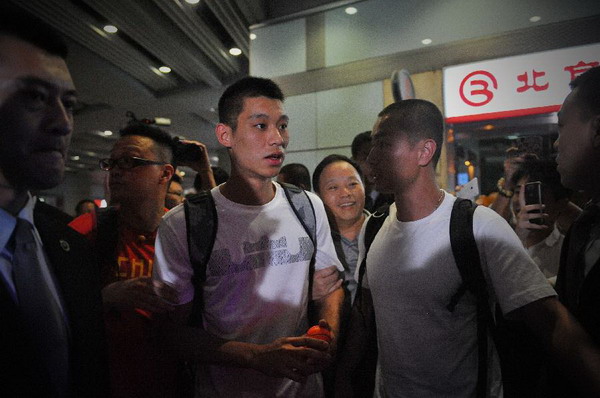 Jeremy Lin arrives in Beijing