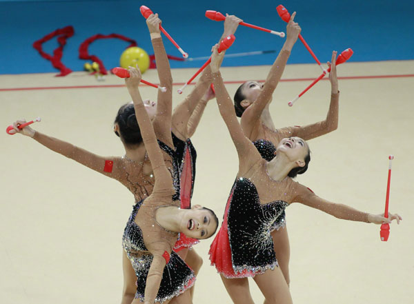 Chinese team performs at 32nd Rhythmic Gymnastics Worlds