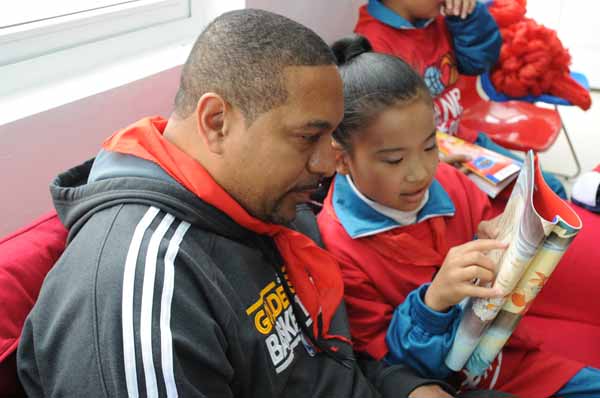 Warriors visit little fans in Beijing