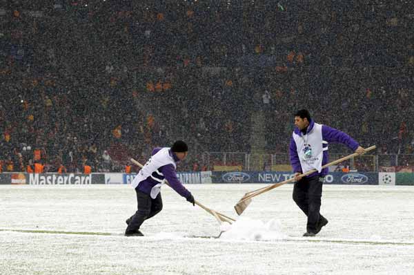 Juventus vs Galatasaray game postponed due to snow