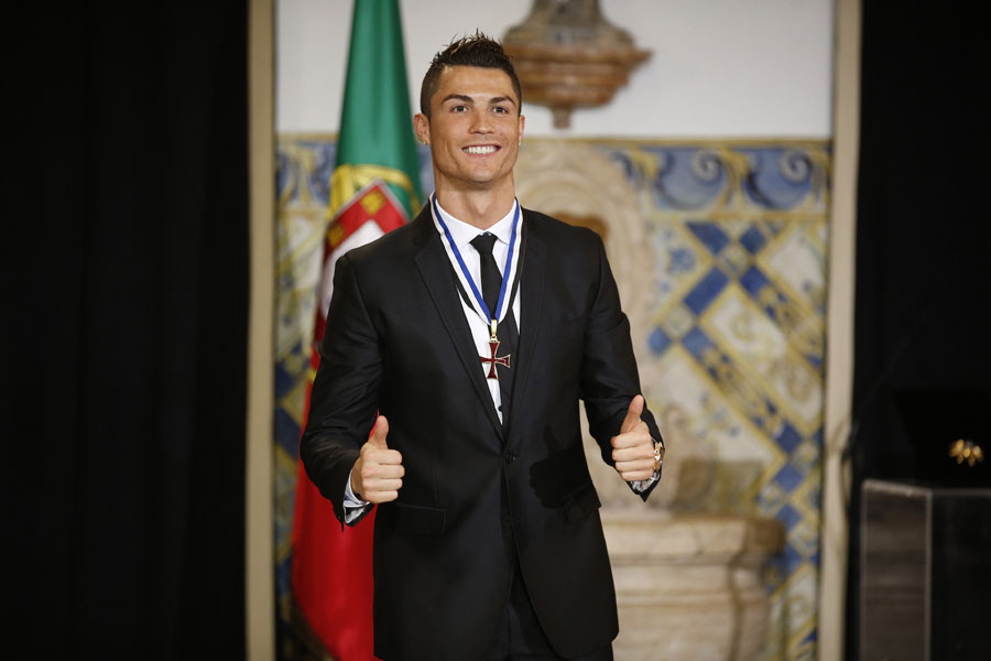 Ronaldo awarded top honor by Portuguese president