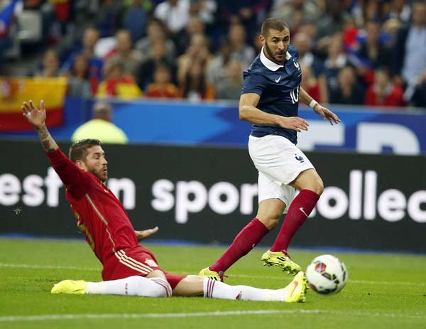 France beat Spain first time in 8 years at friendly