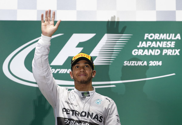 Hamilton beats Rosberg to win Japanese GP