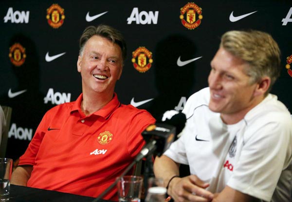 Schweinsteiger excited for reunion with van Gaal at United