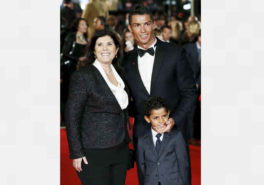 Focus on Ronaldo starring in <EM>Ronaldo</EM>