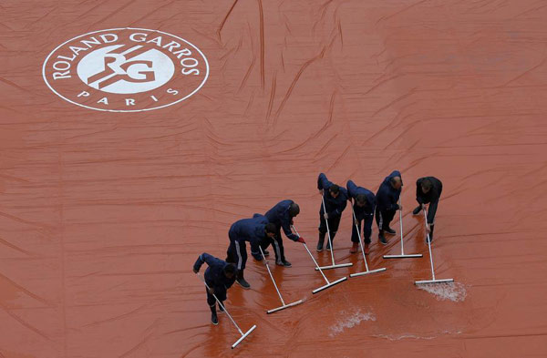 French Open director clarifies Tuesday' s decision on playing in rain