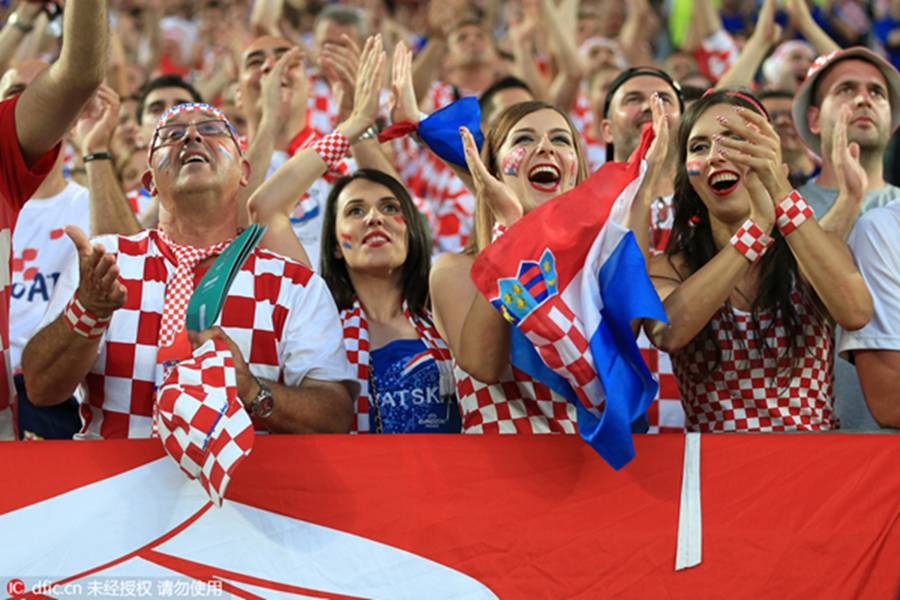 Croatia rally to stun Spain 2-1 to top Euro 2016 Group D