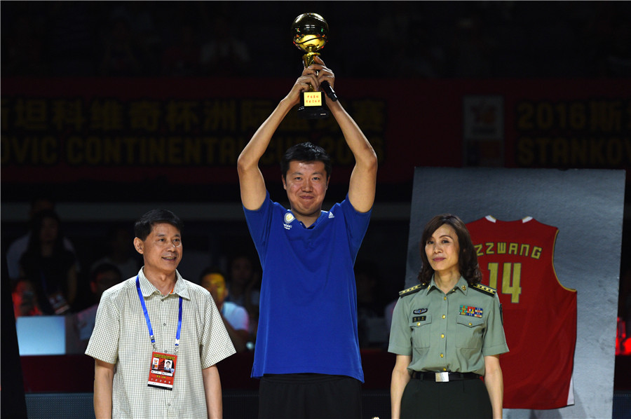 Chinese basketball legend Wang Zhizhi bids farewell