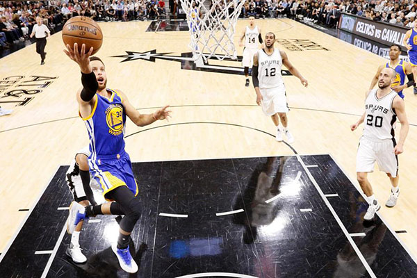 Warriors sweep Spurs to make NBA Finals on 12-0 roll