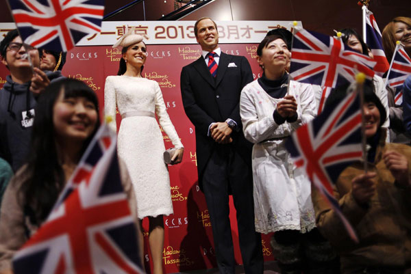 Prince William and Catherine's wax figures displayed in Tokyo