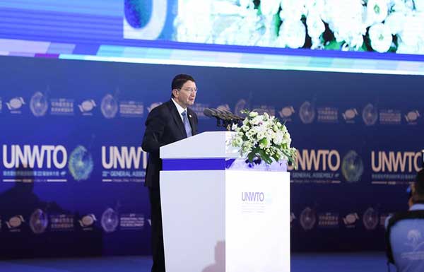 UNWTO expected to play larger role as tourism becomes world's biggest