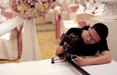 Wang Feng: A wedding videographer