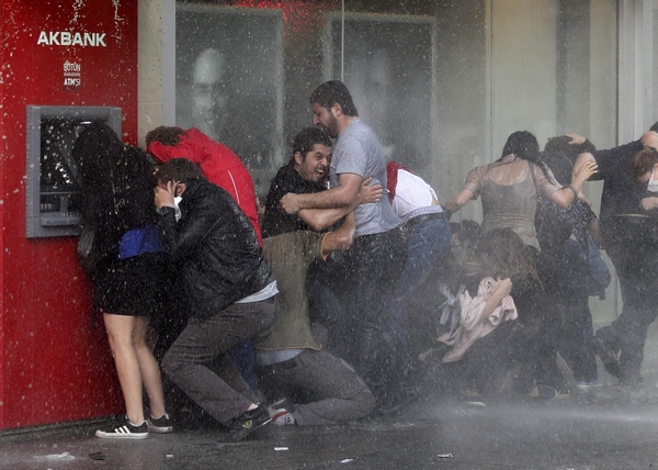 Turkish protests escalate