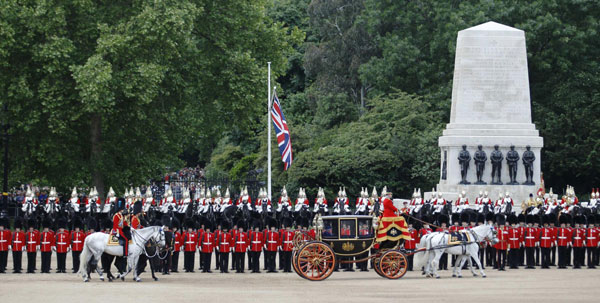 Britain honors Queen Elizabeth's birthday