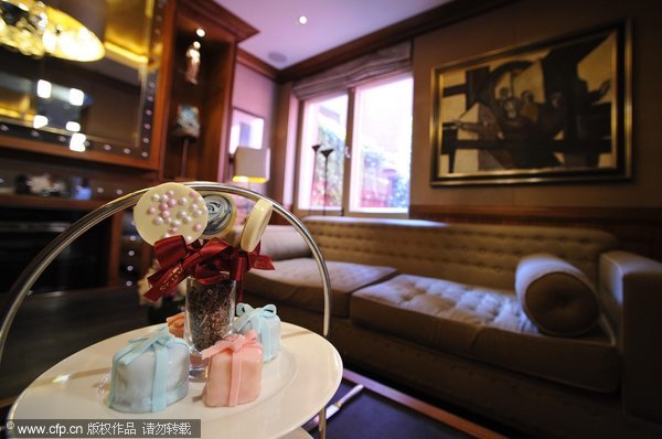 Royal baby-inspired afternoon tea in London