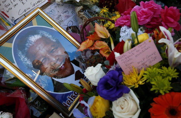 Wall of Honor unveiled for Mandela
