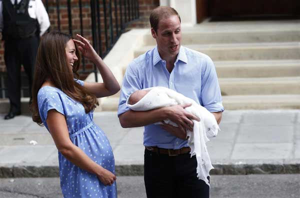 Kate and William show off Britain's new prince