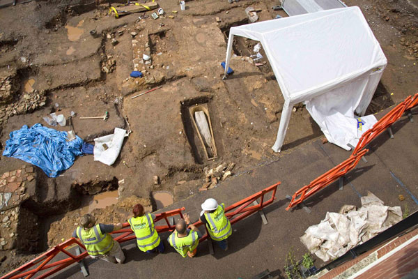Double coffin found at King Richard III car park