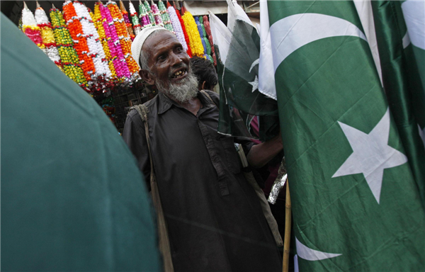 Pakistanis celebrate Independence Day