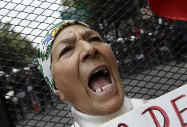 Protests erupt in Mexico over education reform