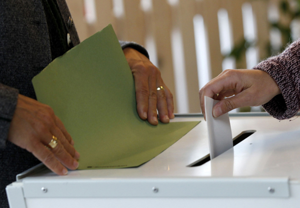 Polls open in Germany's parliamentary vote