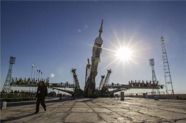 Russia's Soyuz TMA-10M on launch pad to ISS
