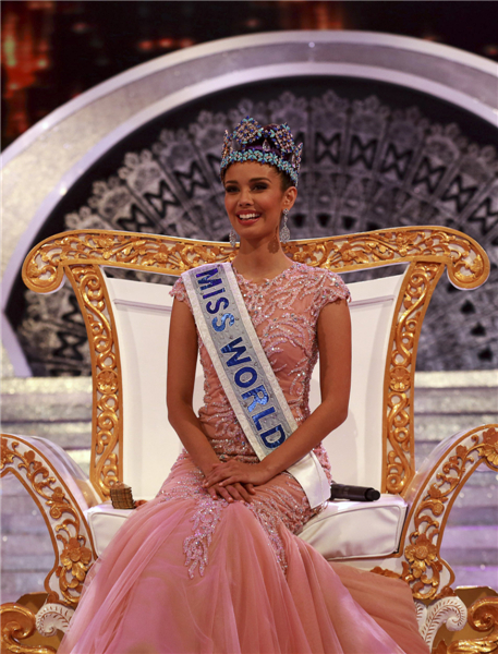 Miss Philippines crowned Miss World 2013
