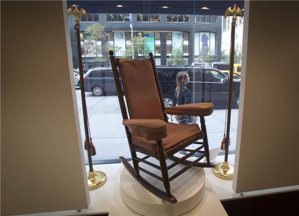 Kennedy's rocking chair up for auction