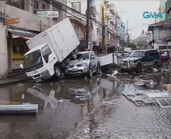 Typhoon Haiyan kills at least 100 in the Philippines