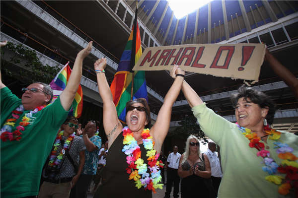 Hawaii legalizes gay marriage