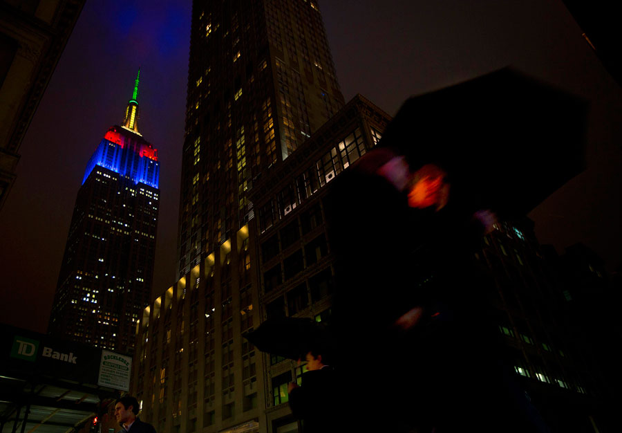 Empire State Building lit up in tribute to Mandela