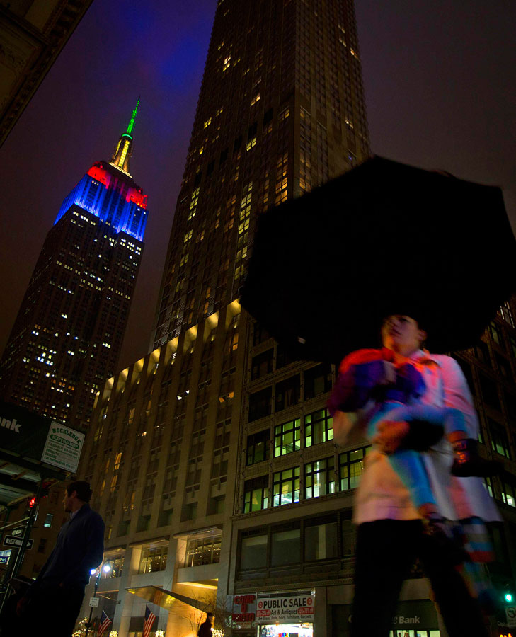 Empire State Building lit up in tribute to Mandela