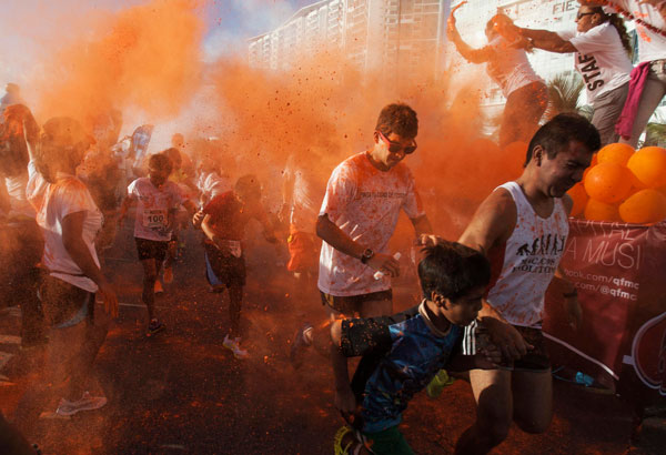 Color Run race held in Mexico