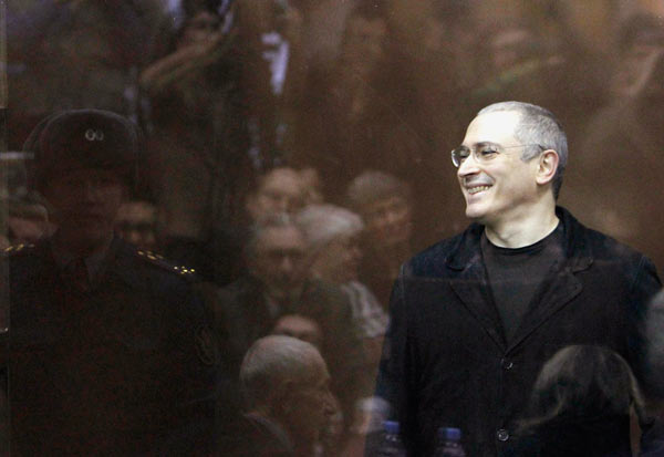 Putin says to pardon jailed tycoon Khodorkovsky