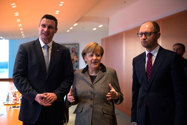 German Chancellor meet Ukraine's opposition leaders