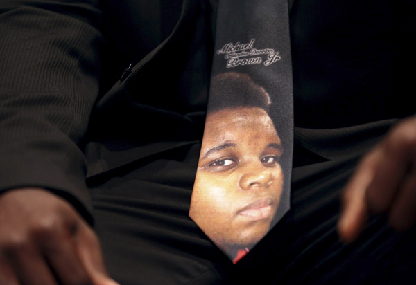 Funeral held for Michael Brown in US city