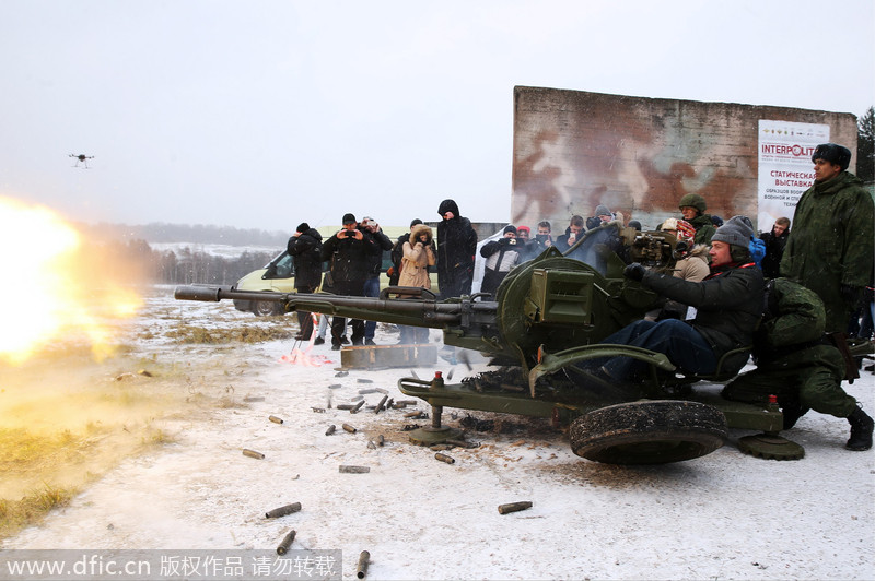 Elite Russian forces demonstrate skills