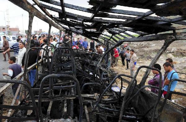 School bus crash in Egypt kills 16