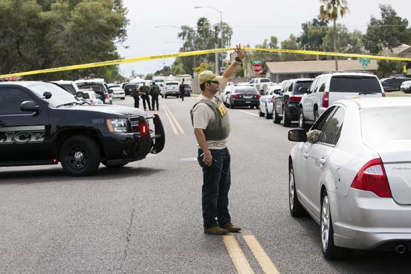 One killed, five wounded in shooting spree in Phoenix suburb