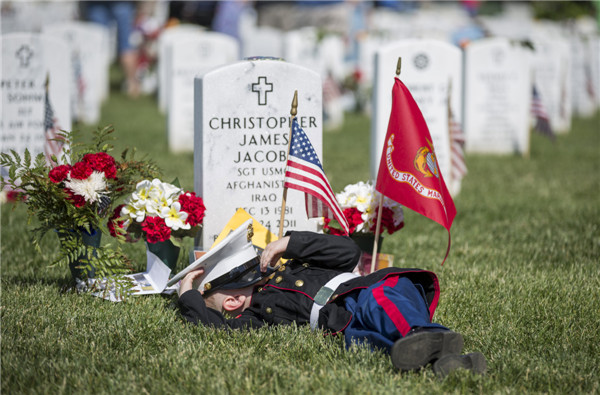 US honors war dead on Memorial Day