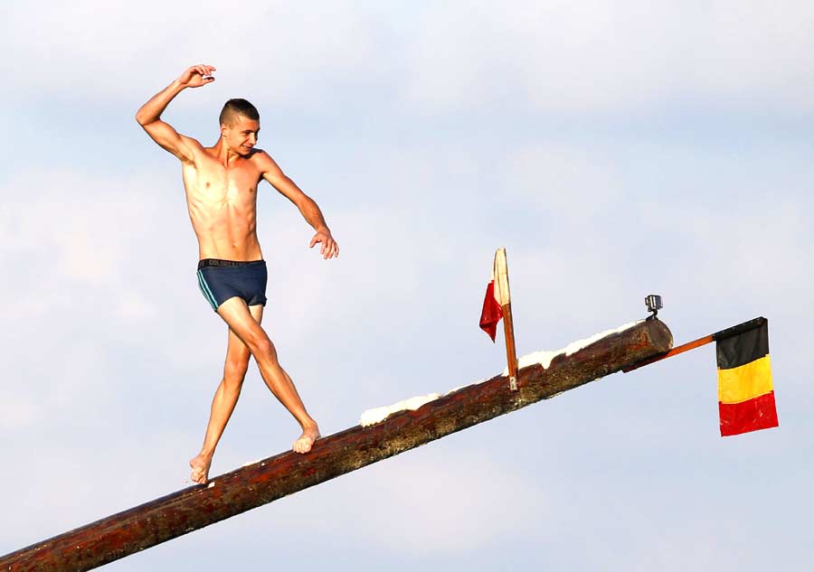 Gostra - Traditional Maltese game of running up a greasy pole